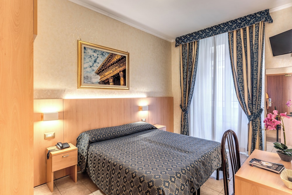 Orlanda Hotel 14/50