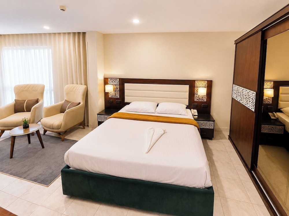 Karnak Hotel Luxor 24/61