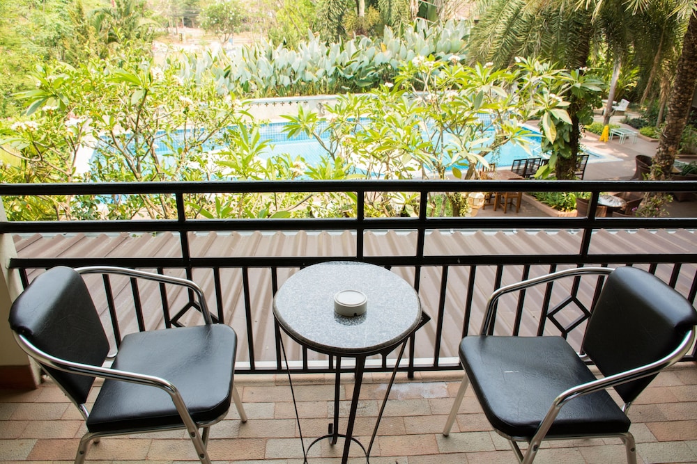 PHOOM THAI GARDEN HOTEL 14/22