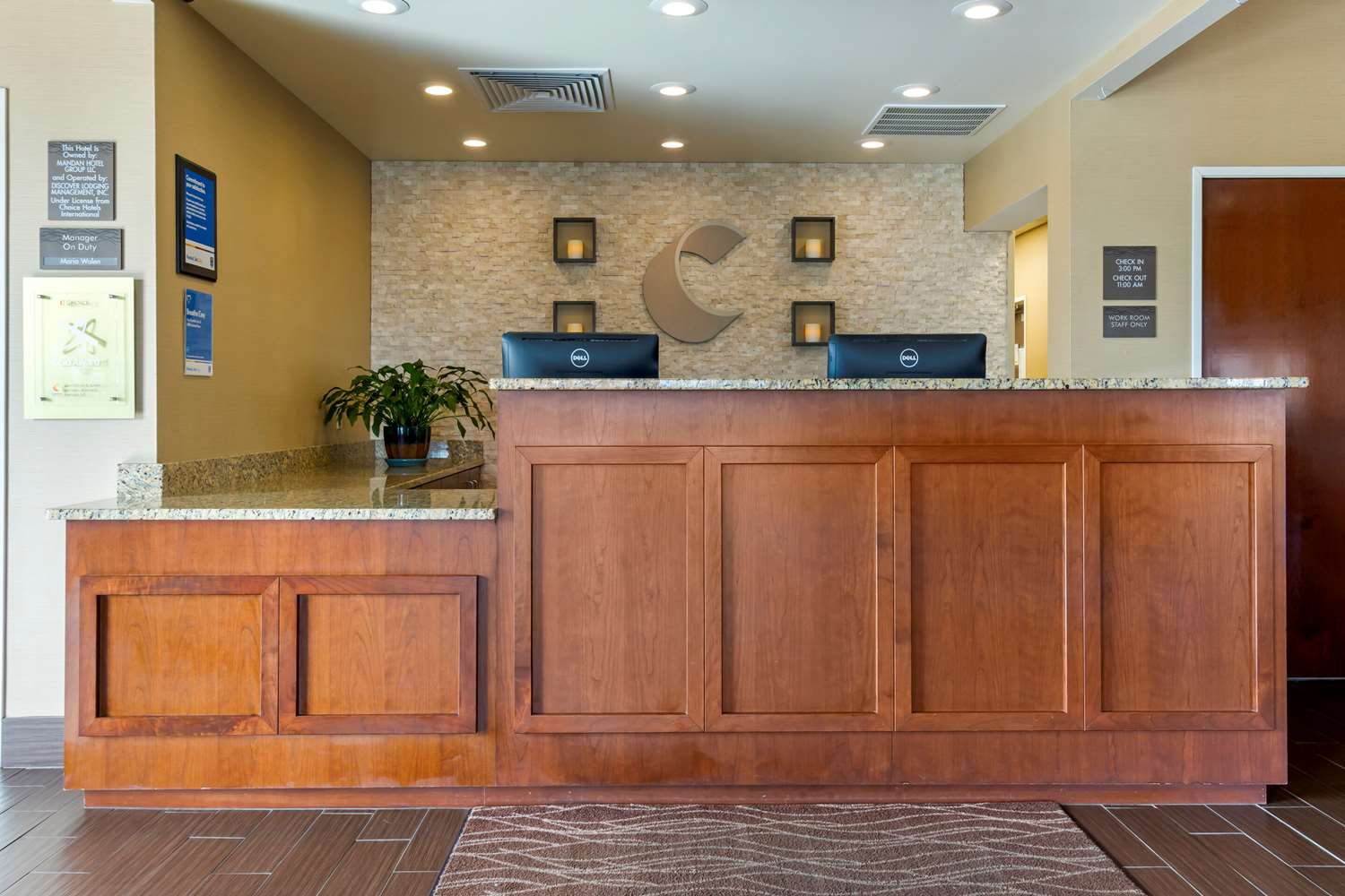 Comfort Inn & Suites Mandan - Bismarck 2/14
