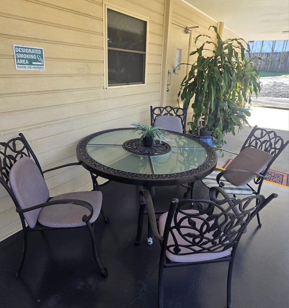 Waterview Gosford Motor Inn 62/72