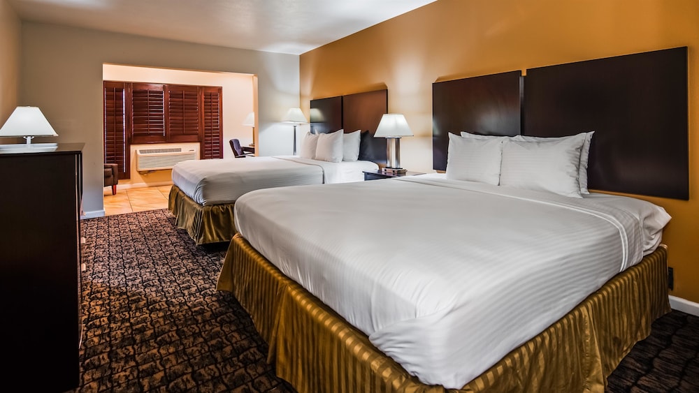 Best Western El Centro Inn 10/35