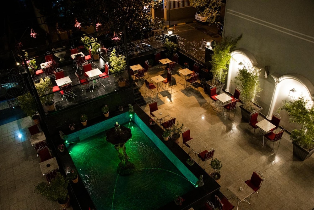 ELYSEE HOTEL 21/33