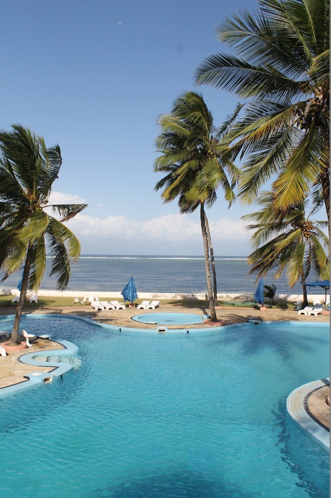 Sun N Sand Beach Resort 37/50