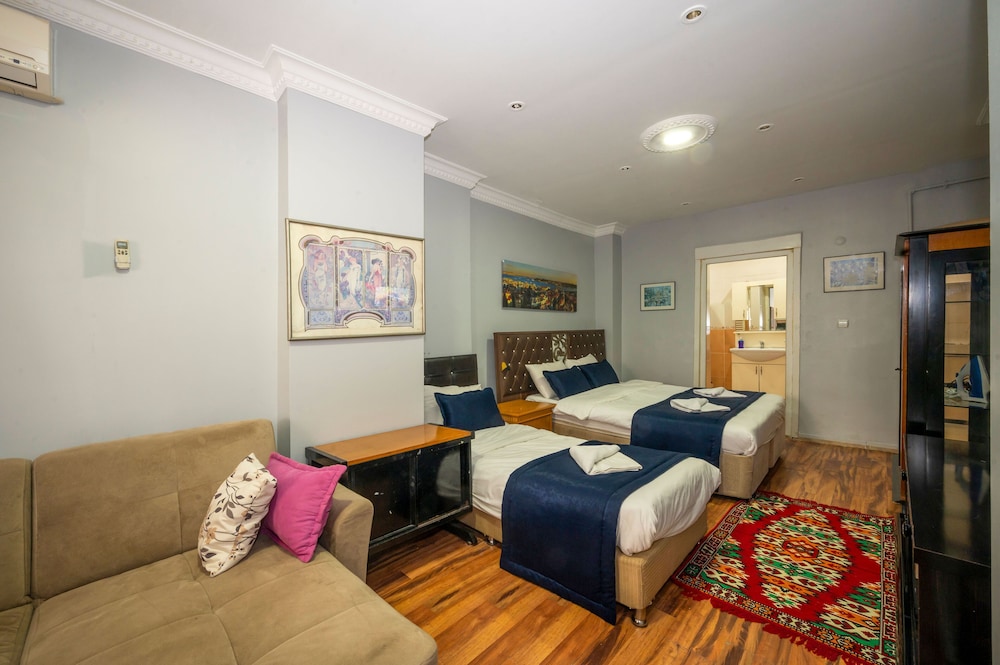 Taksim Suite Ii 9/35