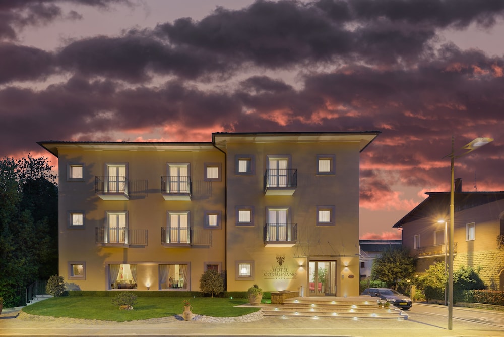 Hotel Corsignano 2/72