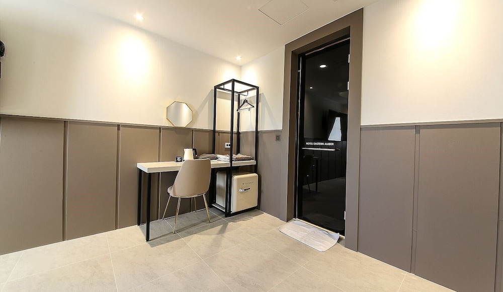 Lobby at Ava Hotel Songjeong, BUSAN