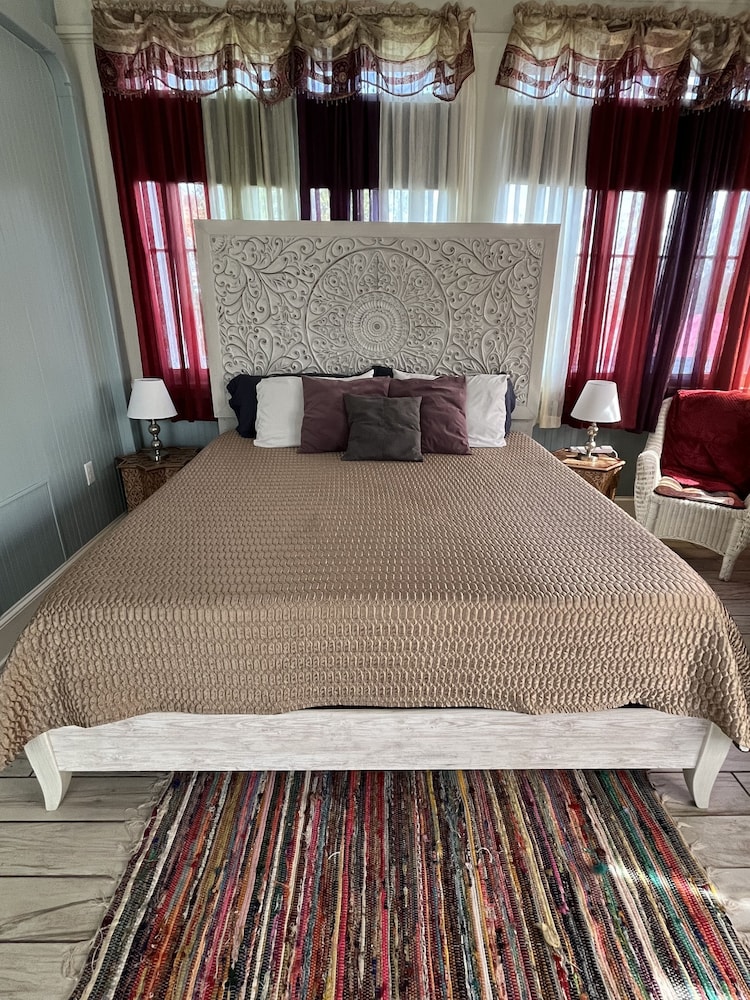 1912 Bed and Breakfast 27/59
