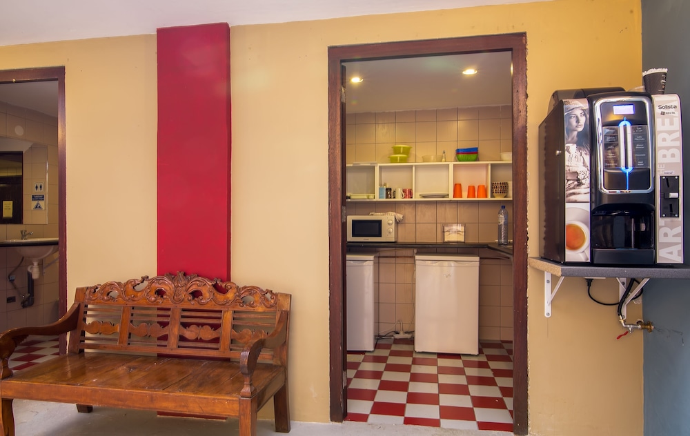 The Ritz Hostel 63/77