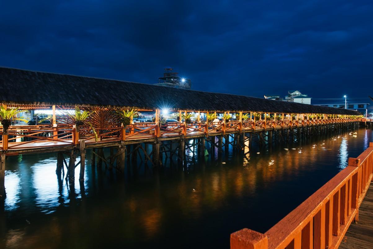 Dragon Inn Floating Resort 27/29
