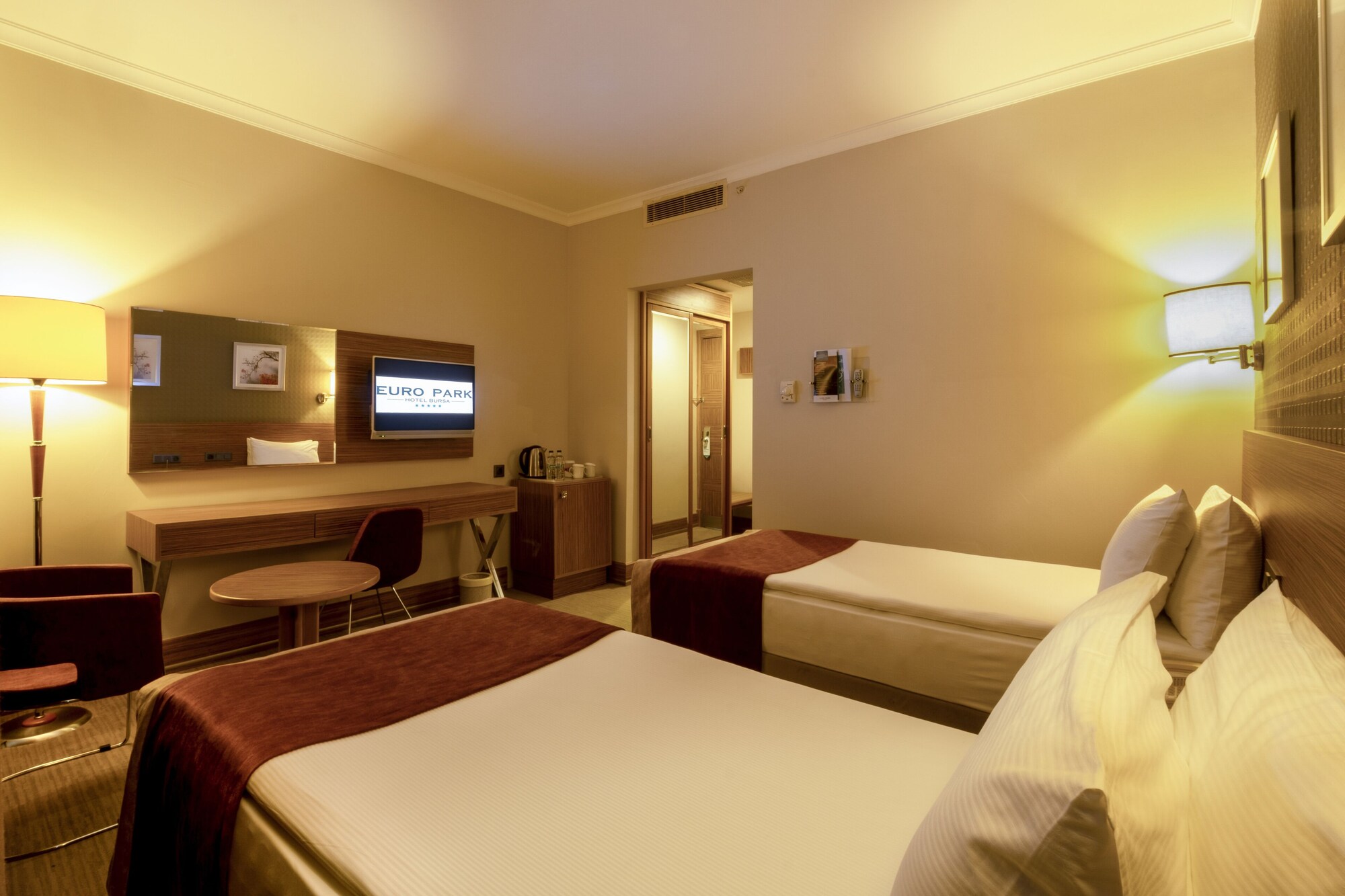 STANDARD, TWIN BEDS