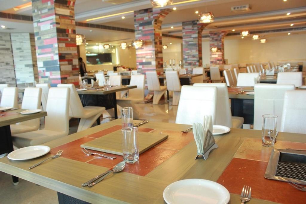 Hotel Vijay Elanza 24/31