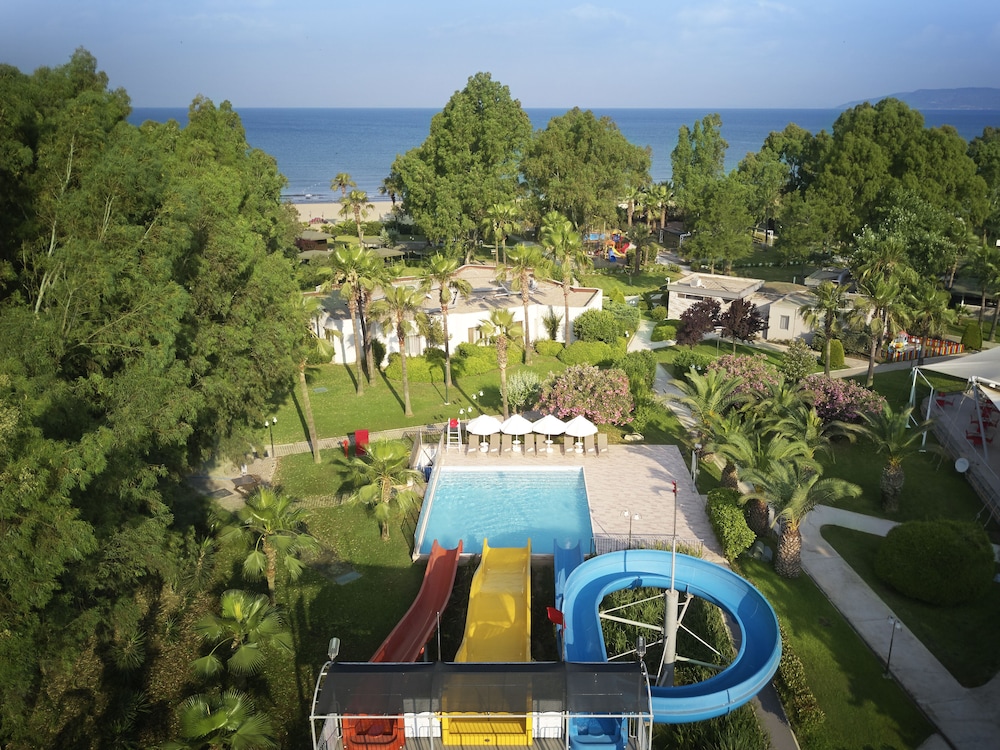 Richmond Ephesus Resort 7/63