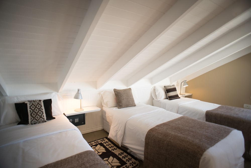 Los Ponchos Hotel 10/50