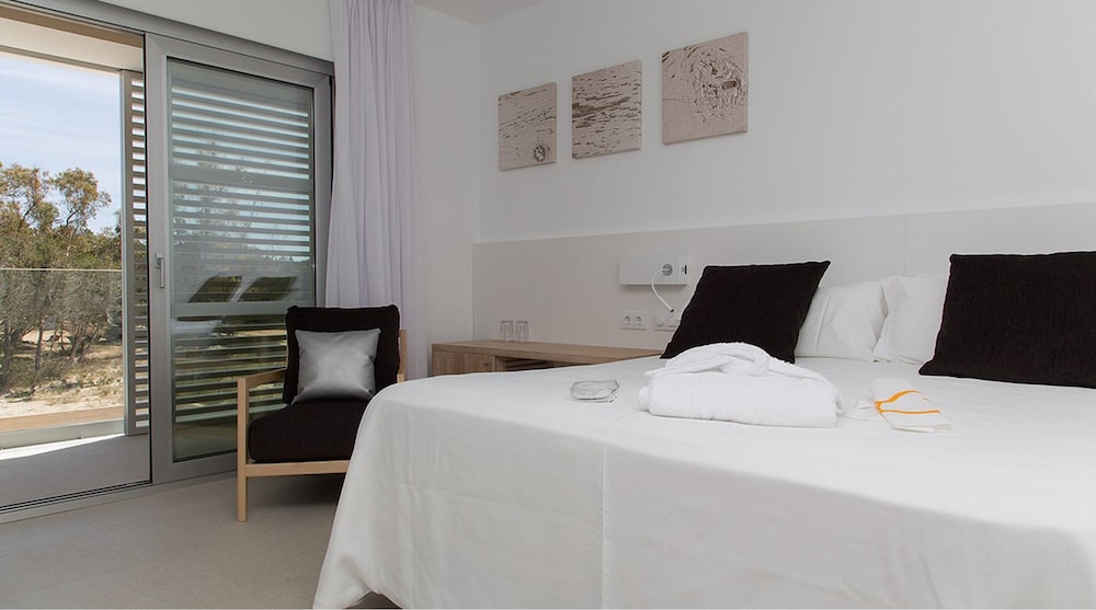 HOTEL CALA SAONA & SPA 14/59