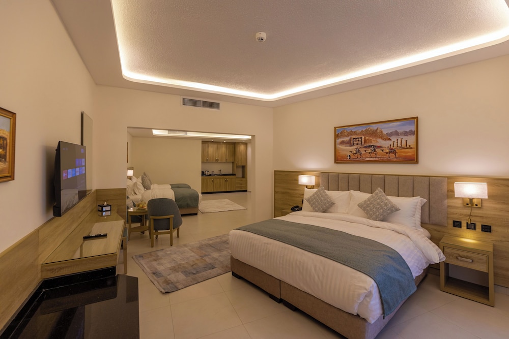 Petra Legacy Luxury Hotel 10/50
