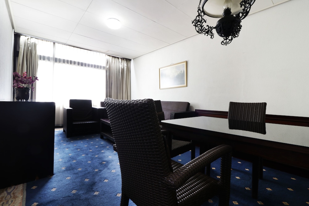 Hotel Istana Bandung 20/27