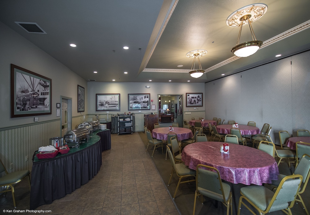 Rivers Edge Resort 33/49