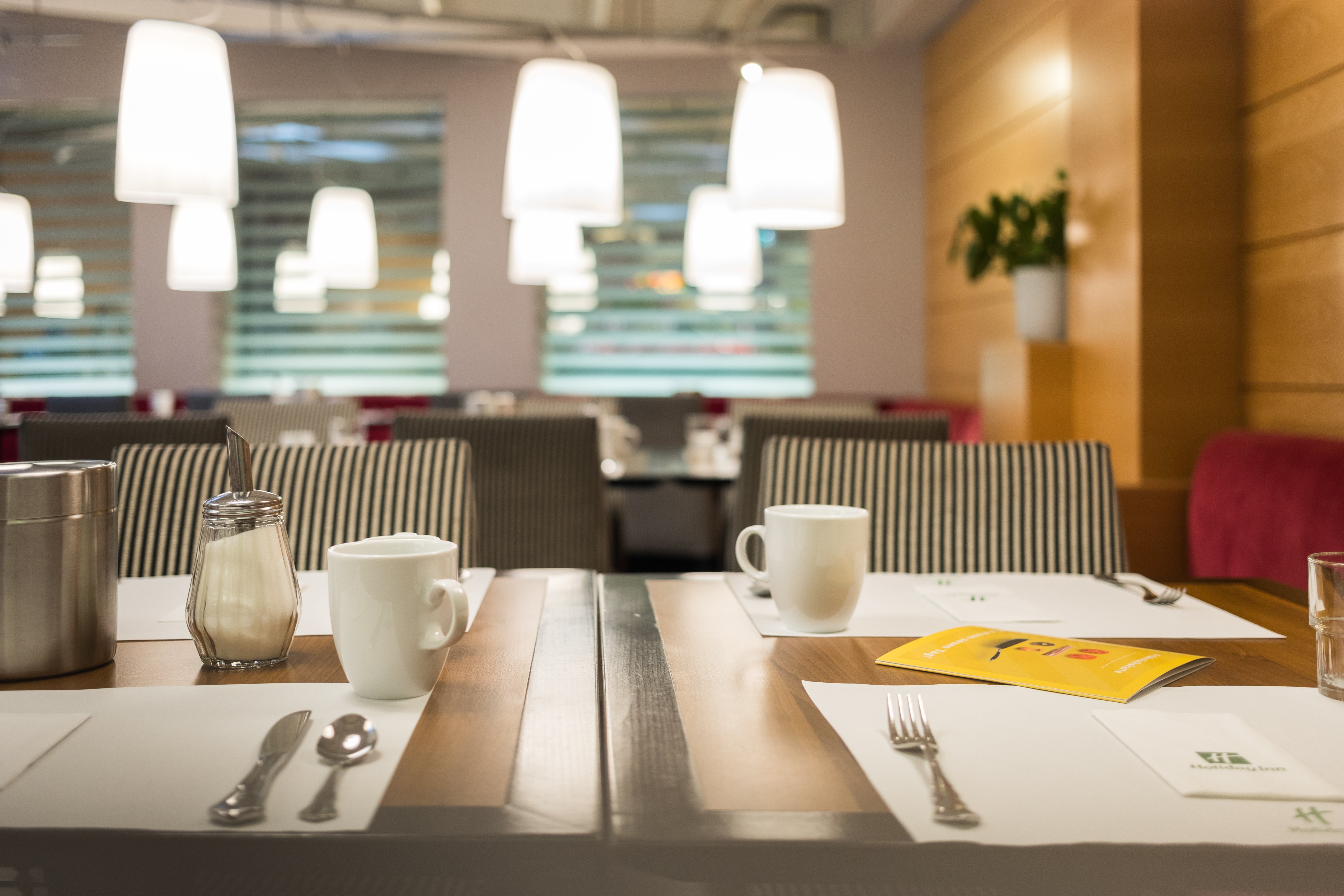 HOLIDAY INN VIENNA CITY 57/74