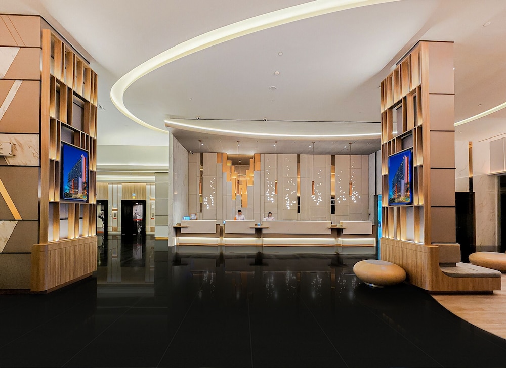 Harris Hotel Conventions Kelapa Gading 13/28
