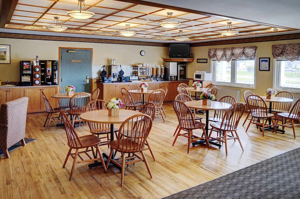 Lakeview Inn And Suites Brandon 14/18