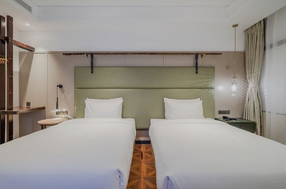 Manxin Hotel Qingdao Zhanqiao 8/25