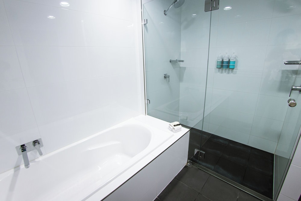 Mercure Tamworth 55/55