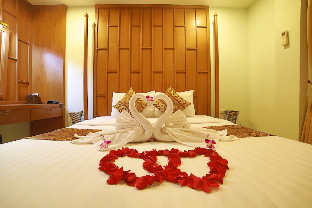 Lotus Hotel Patong 46/59