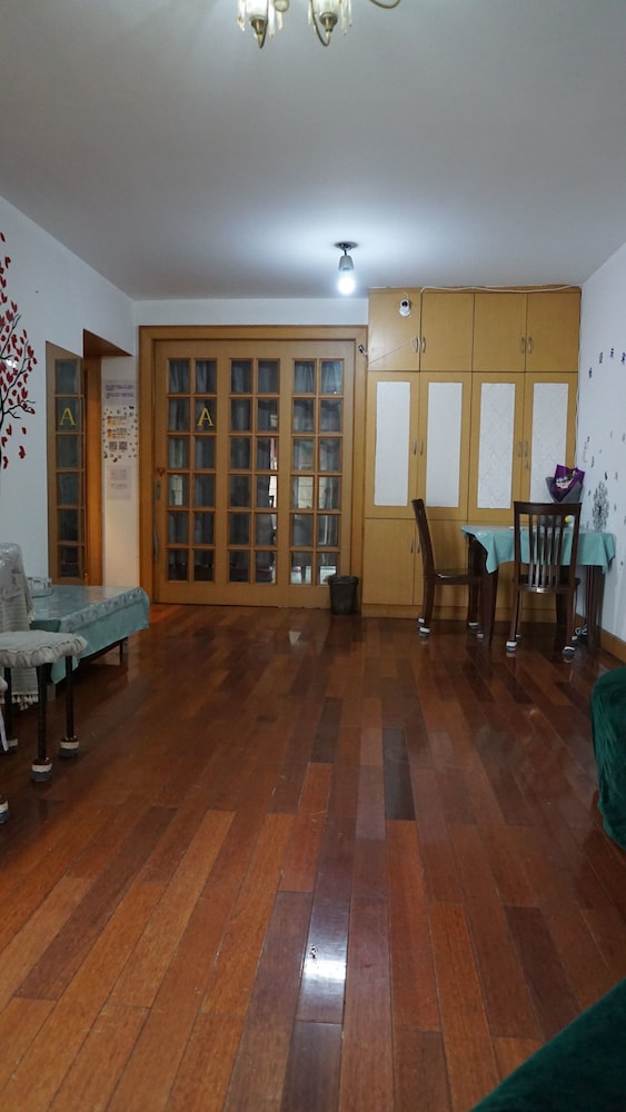 Shanghai Mofang Style Girls' Hostel 11/15