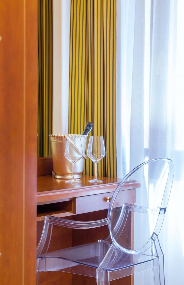 Hotel Adriatico 30/54