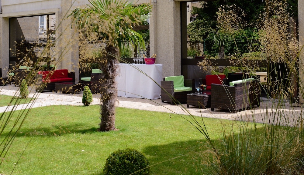 Ibis Caen Centre 23/72