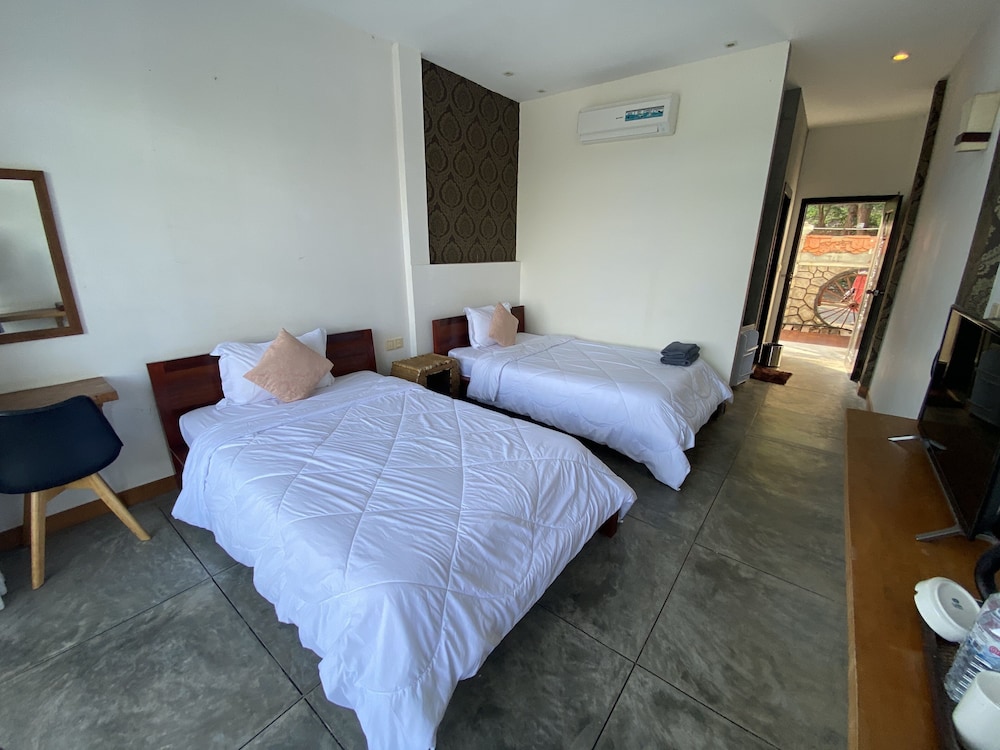 Saravoan Hotel Kep 23/65