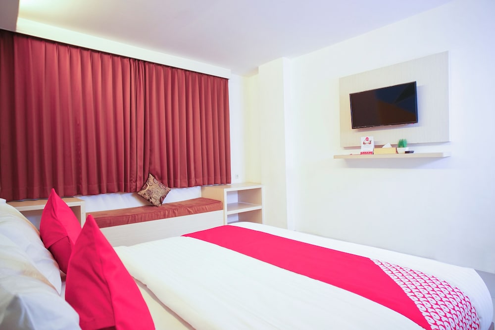 Collection O 166 Hotel Princess 7/33
