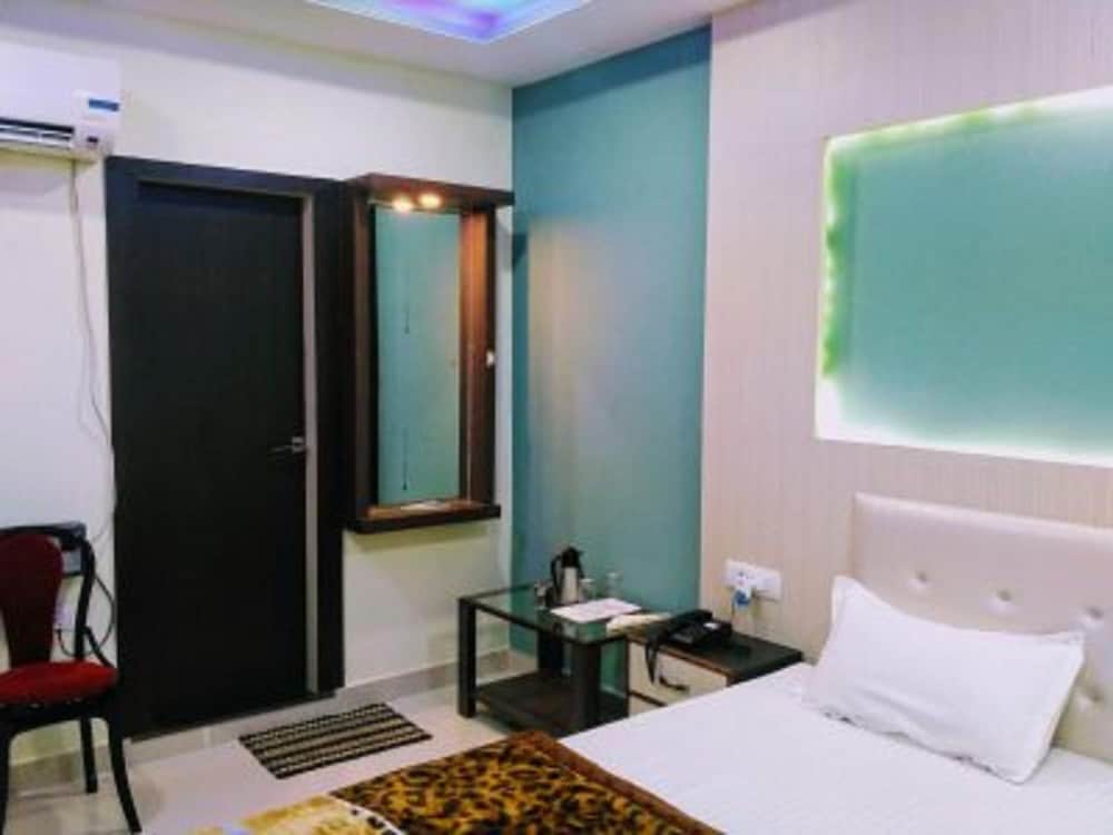 Hotel Utsav Residency 37/37