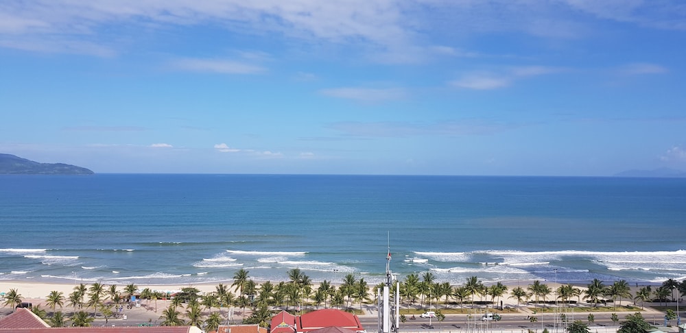 Sunny Ocean Hotel & Apartment 62/71