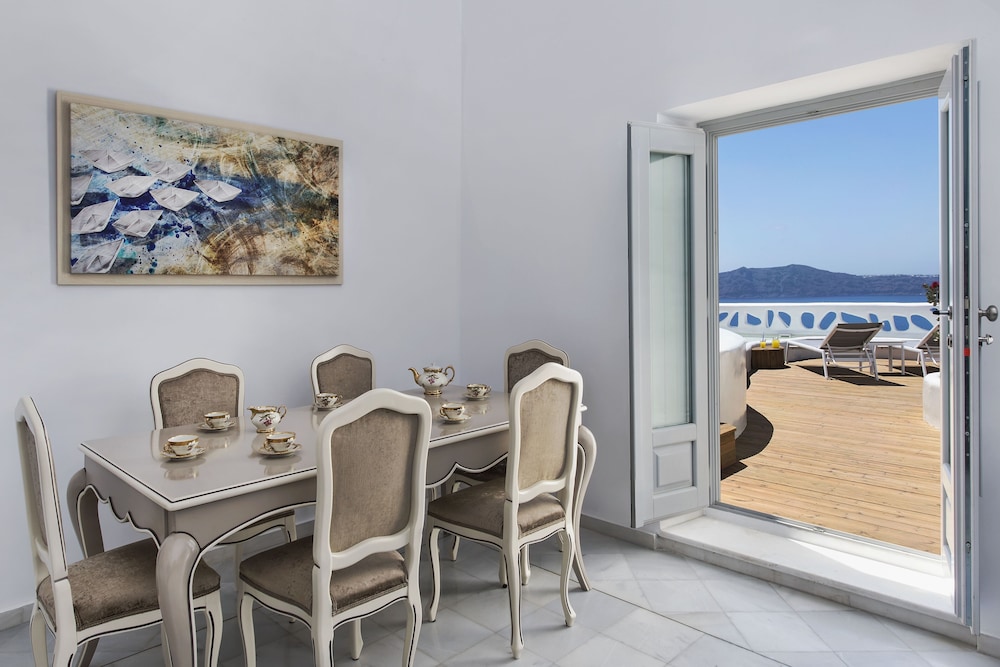 Athina Luxury Suites 59/62
