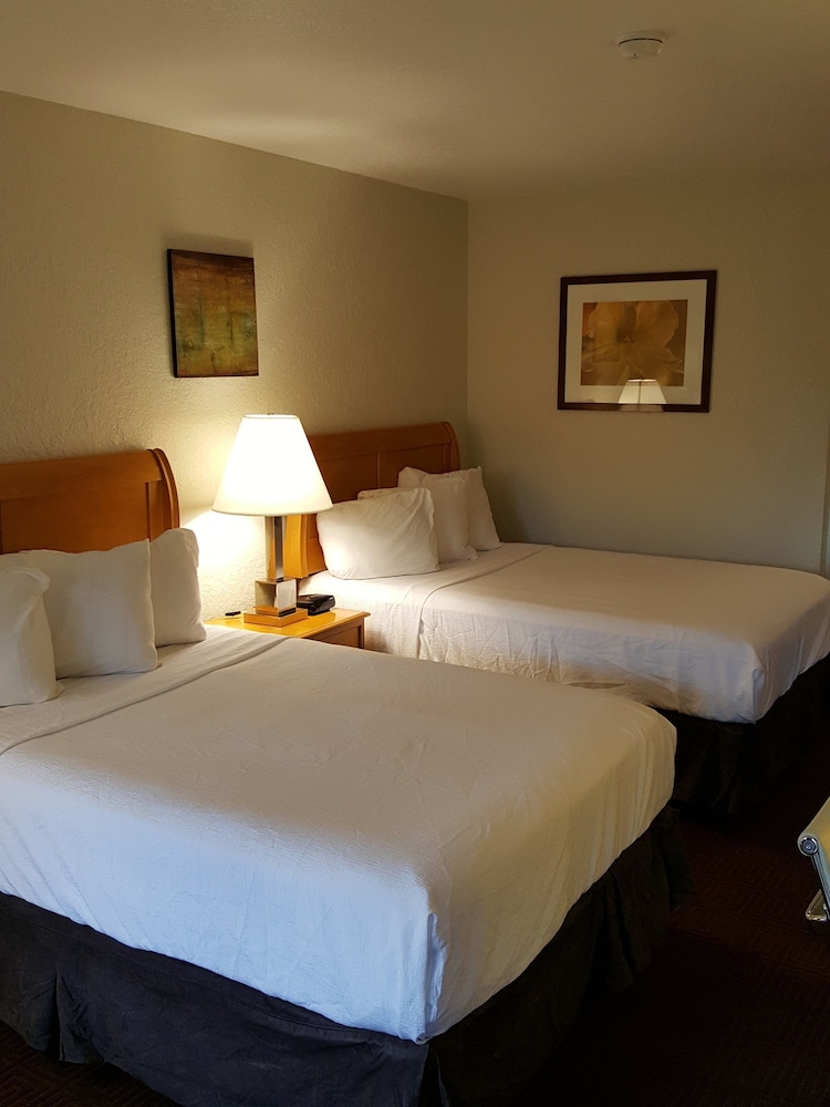 Garden Inn Homestead 27/81