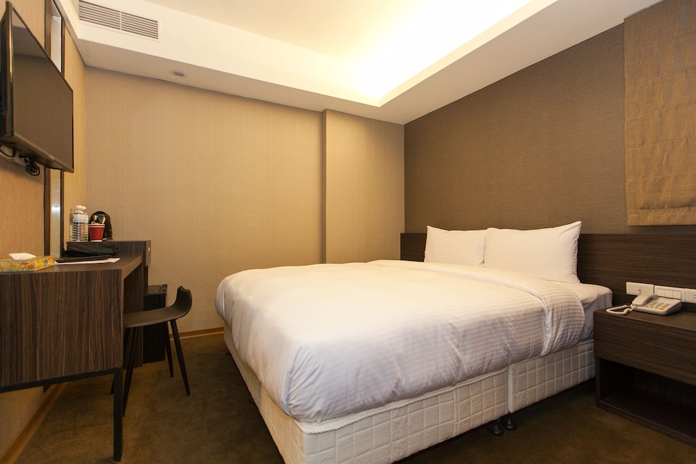 ECONOMY, DOUBLE BED