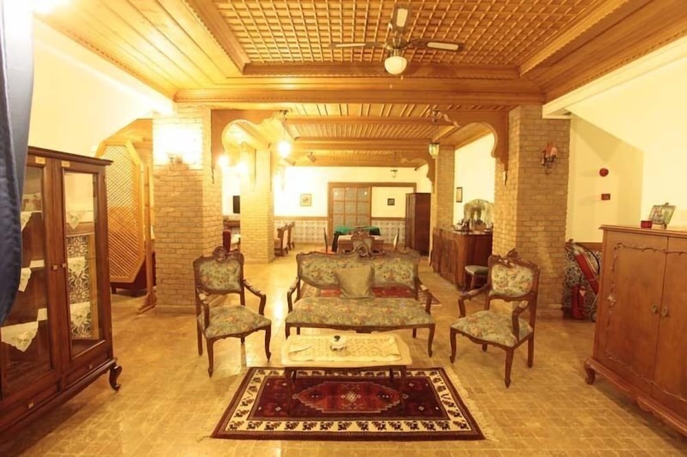 KERME OTTOMAN PALACE 40/68