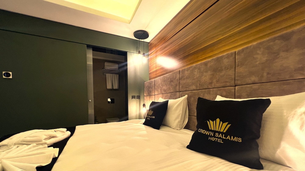 Crown Salamis Hotel 9/25