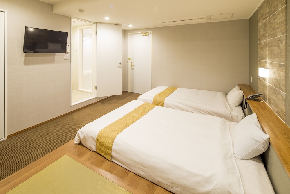 New Osaka Hotel 25/63