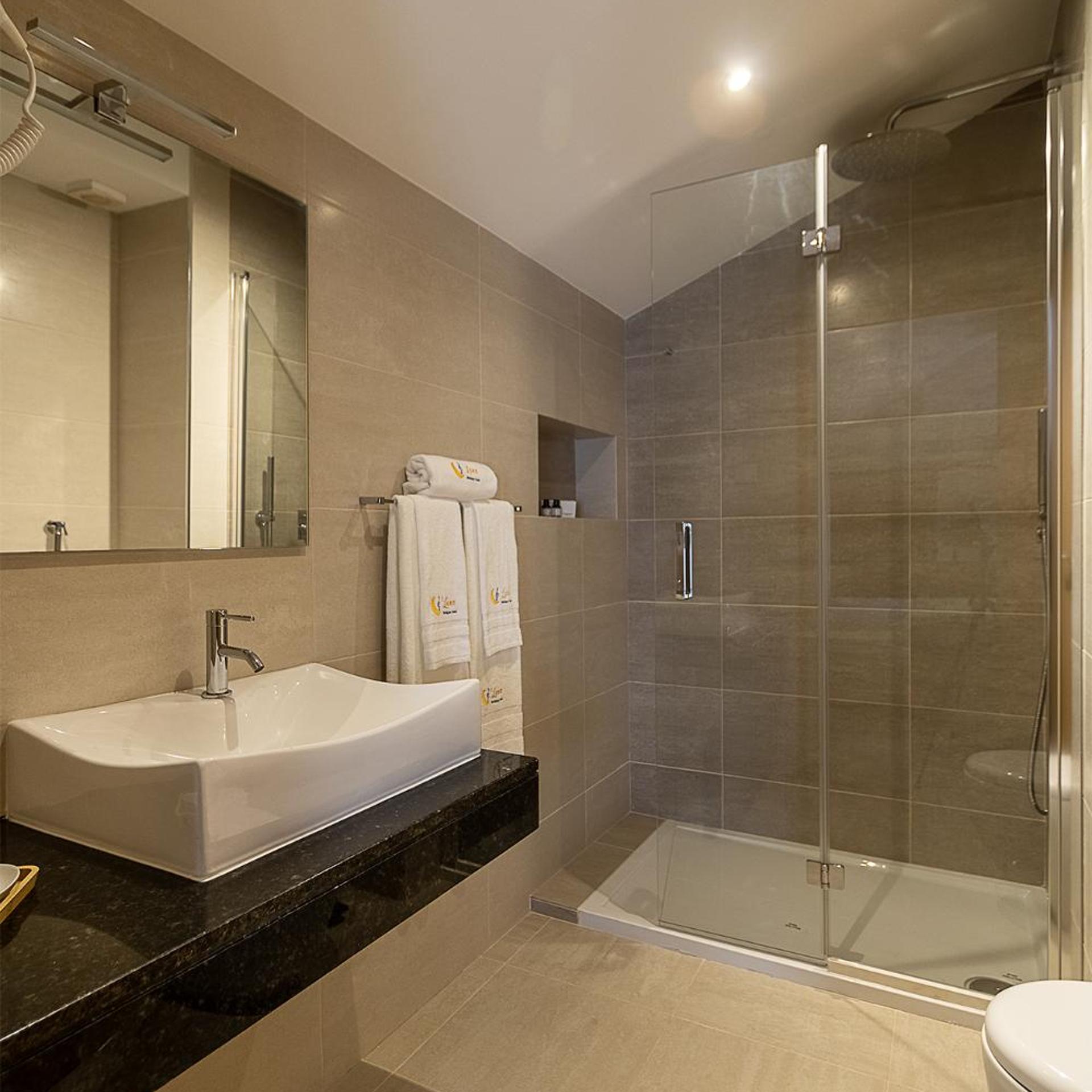 Luna Boutique Hotel 48/50