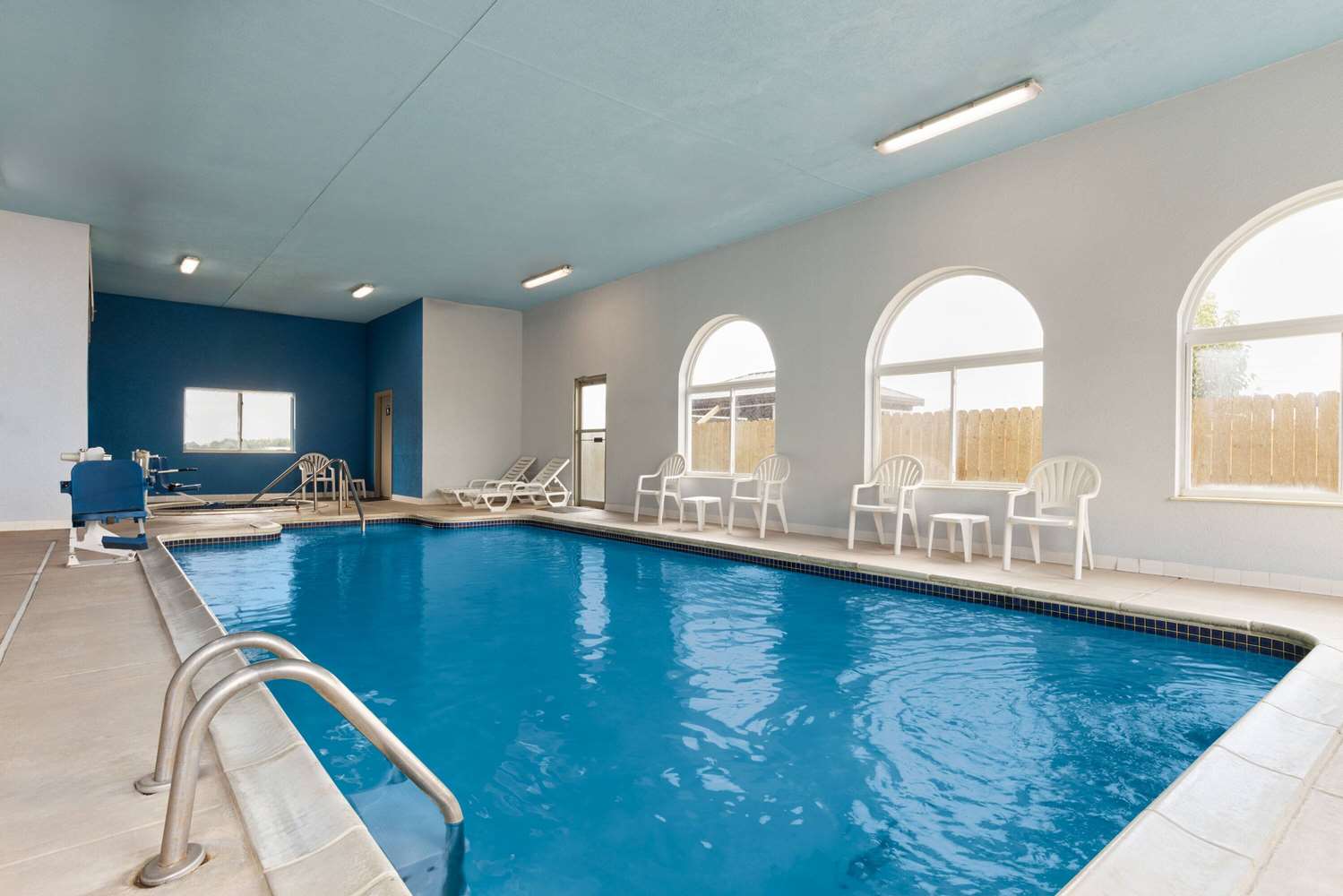 Days Inn by Wyndham Miami 18/27