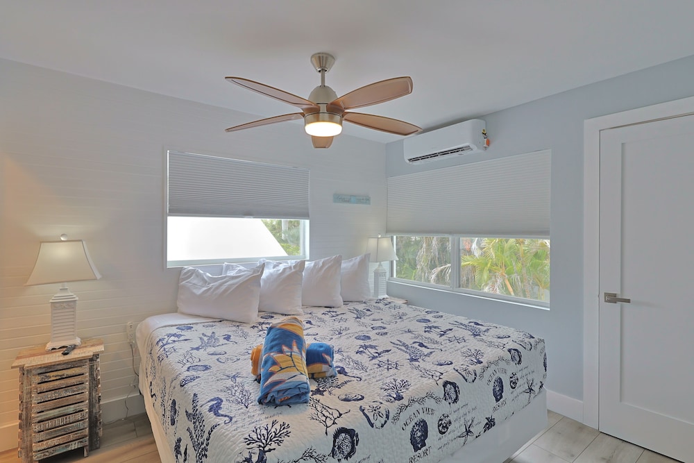 Nest, King Bed