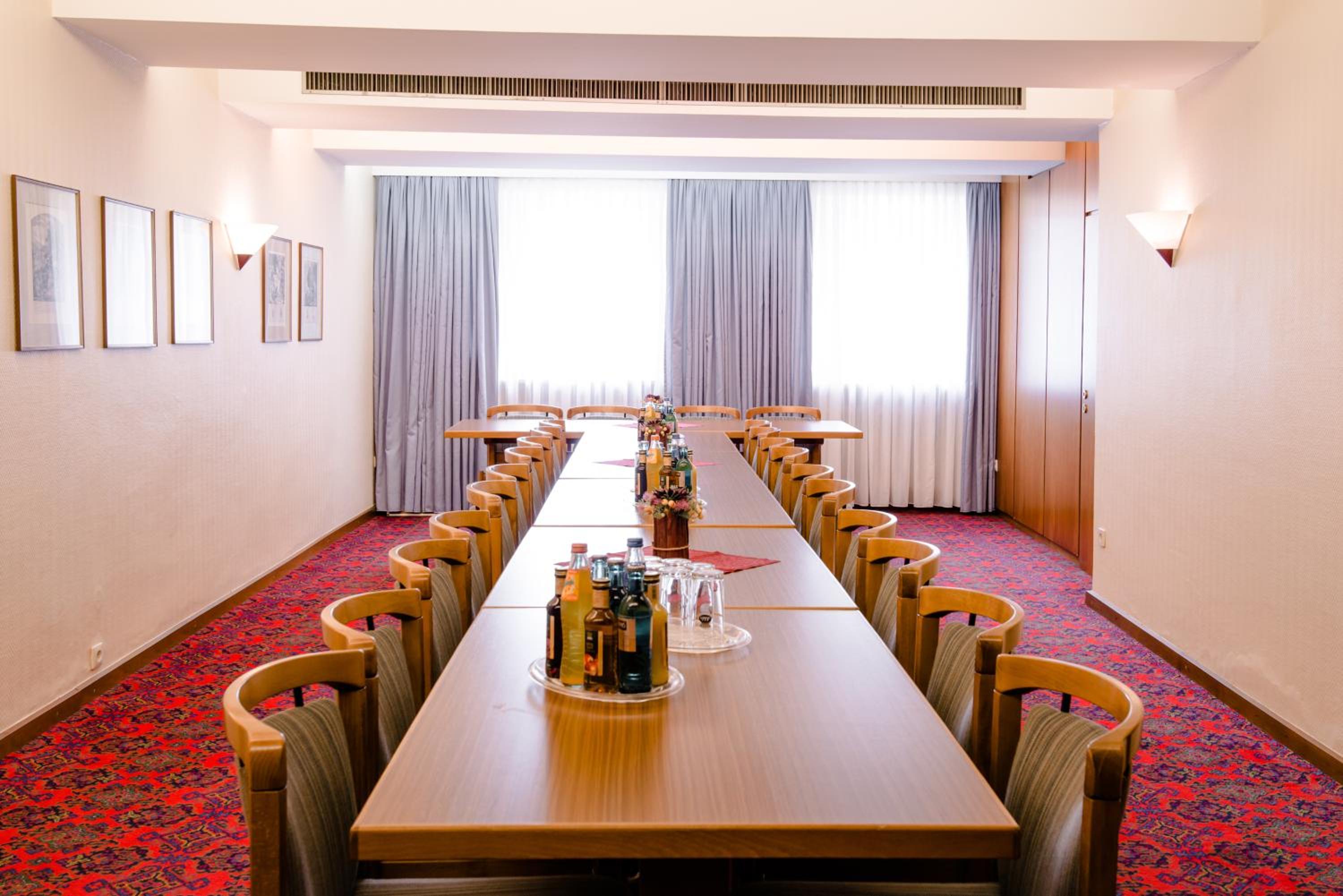 Goldener Hirsch Hotel 42/50