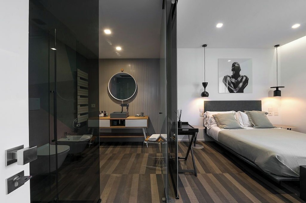 Kkult Boutique Hotel 12/57