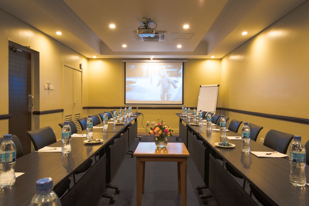 Protea Hotel by Marriott Dar es Salaam Oyster Bay 53/67