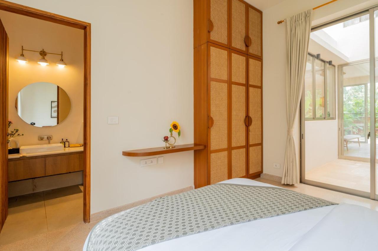 ELIVAAS 3BHK with Pvt Pool Mirai Taurus 39/79