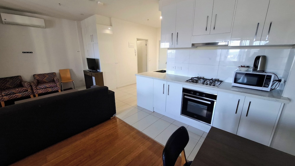 Exodus Dandenong Apartment Hotel 25/50