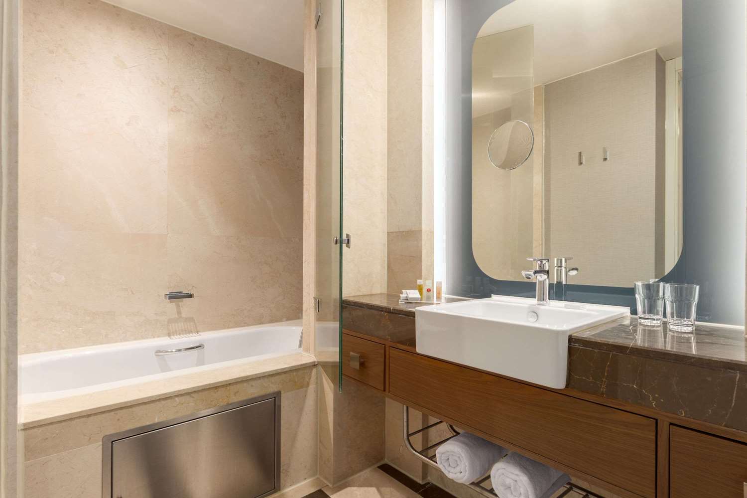 Ramada Plaza by Wyndham Istanbul Tekstilkent 48/49